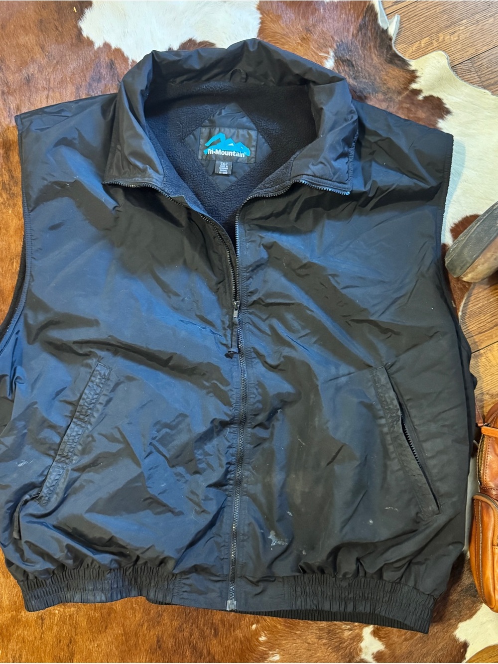 Hi-Mountain Men's Black Quilted Vest with Fleece Lining Men’s Big and Tall